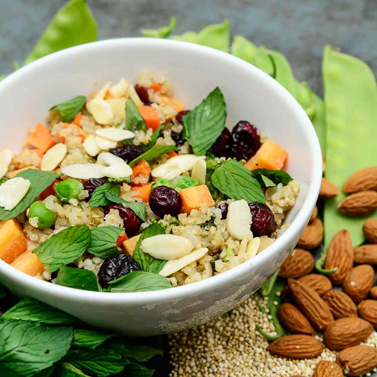 RISOTO DE QUINOA COM LEGUMES E CRANBERRY (VEGANO) - Viva Bem Leve