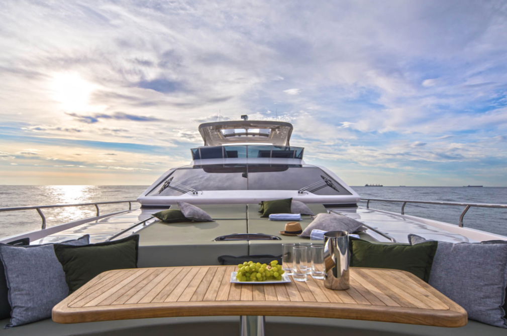 barco Super yacht 95pés. Intermarine