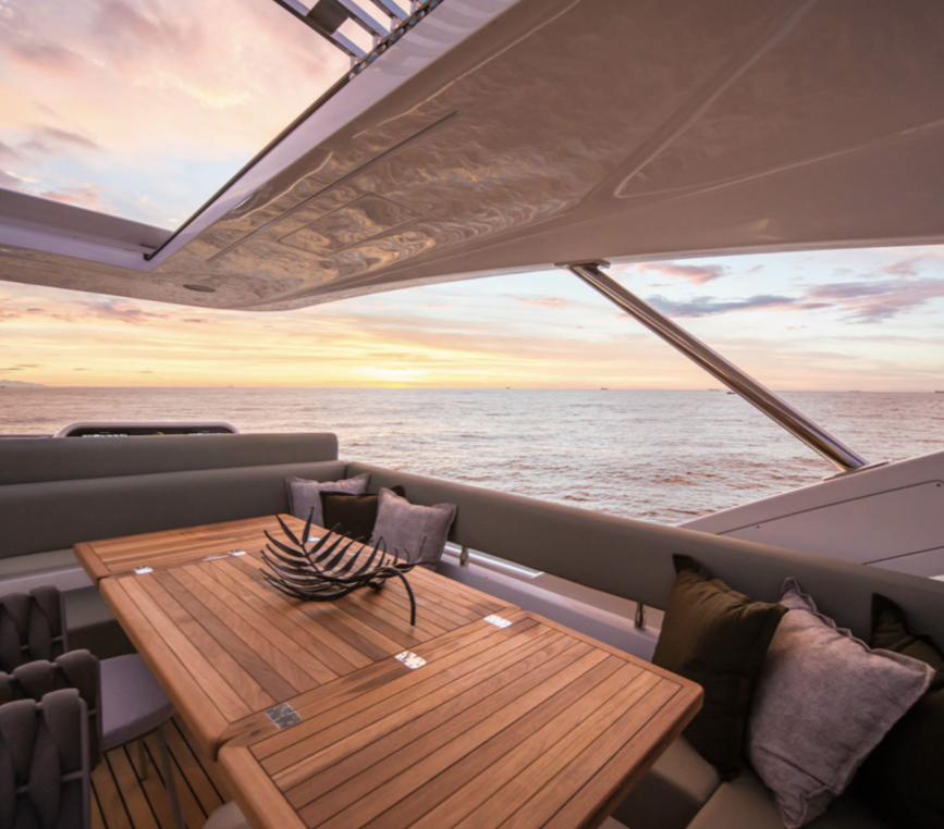 barco Super yacht 95pés. Intermarine