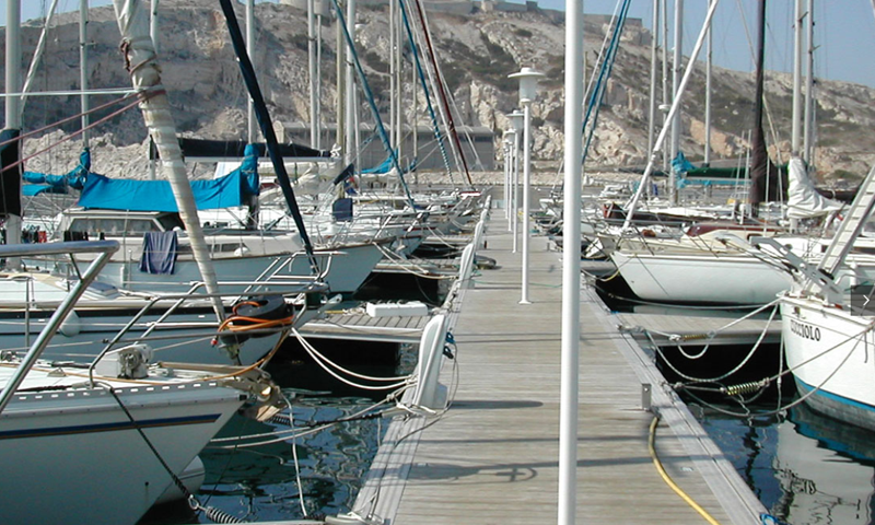 Píeres e Marinas - METALU