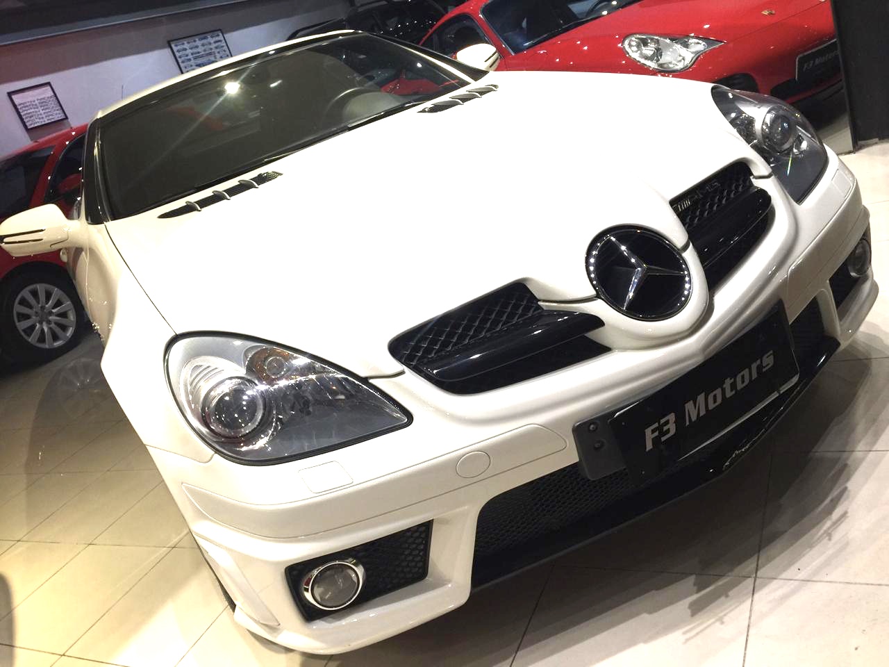 Mercedes SLK55, AMG Branca