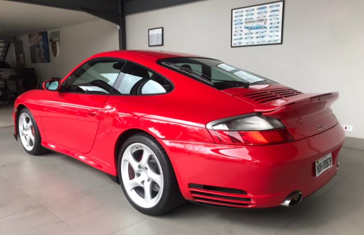 PORSCHE turbo 996 vermelha