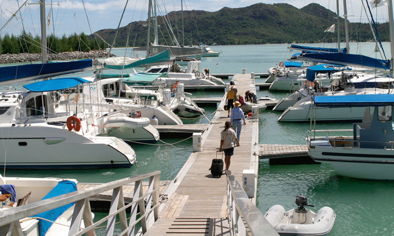 Píeres e Marinas - METALU