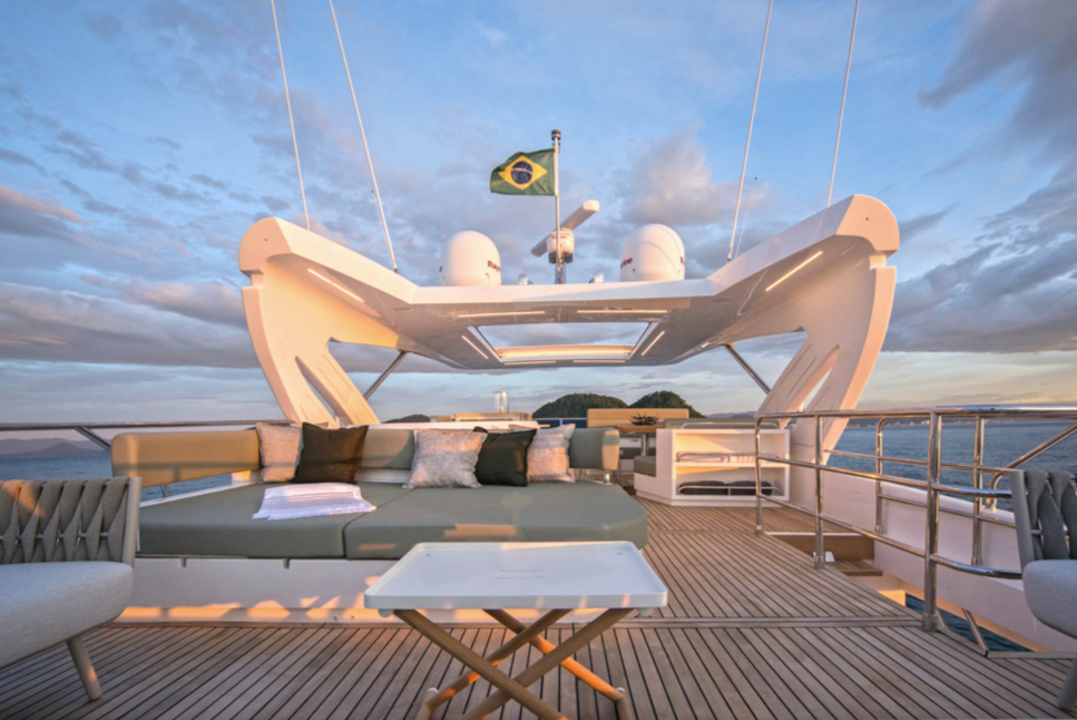 barco Super yacht 95pés. Intermarine