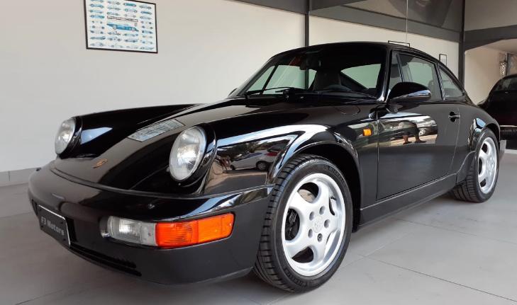 PORSCHE 964,  preta