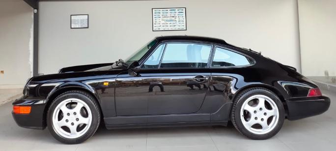 PORSCHE 964,  preta