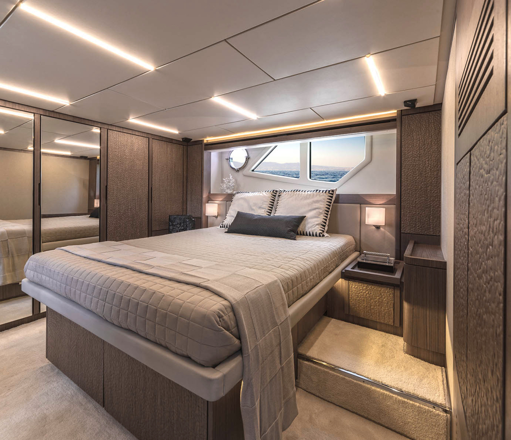 Barco 66 FLYBRIDGE Intermarine