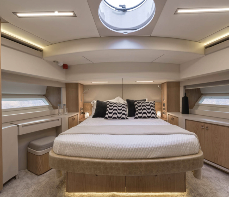 barco Super yacht 95pés. Intermarine