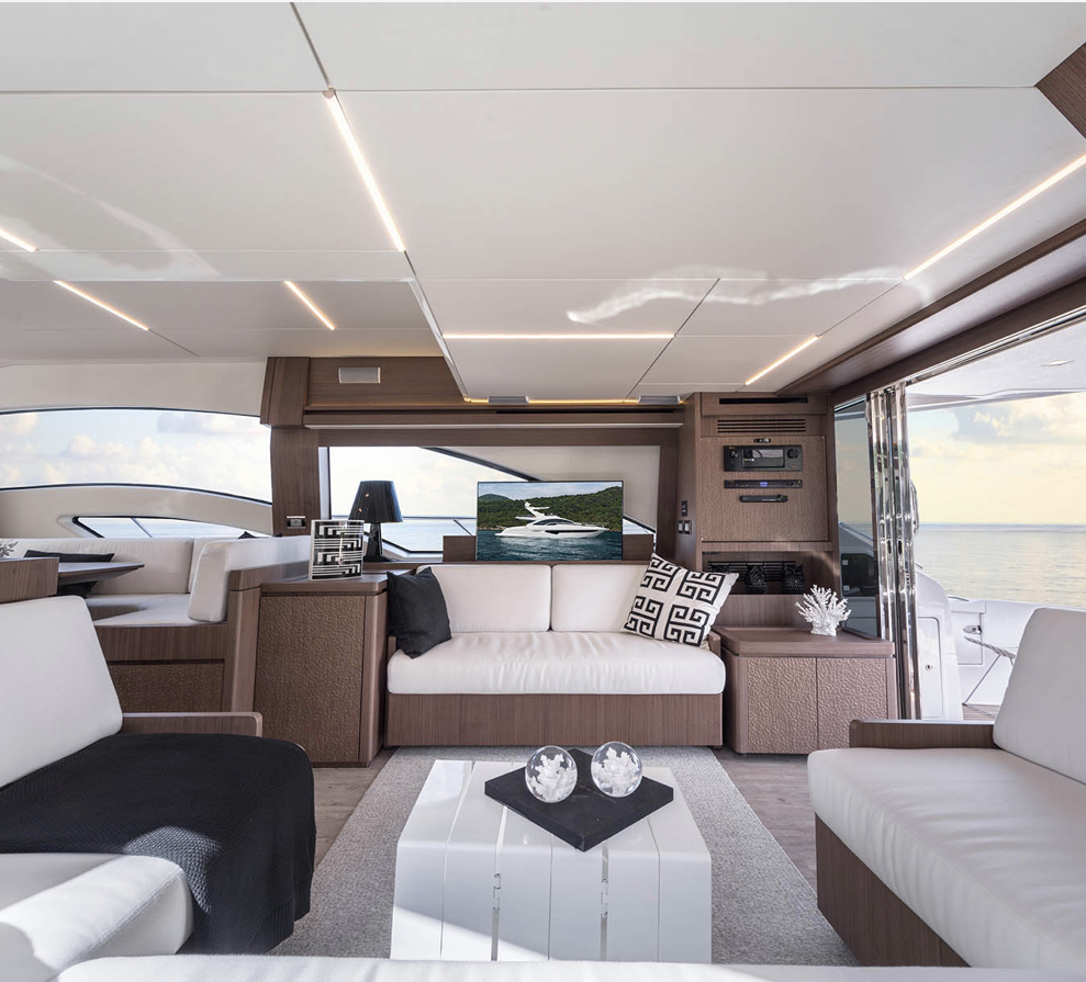 Barco 66 FLYBRIDGE Intermarine
