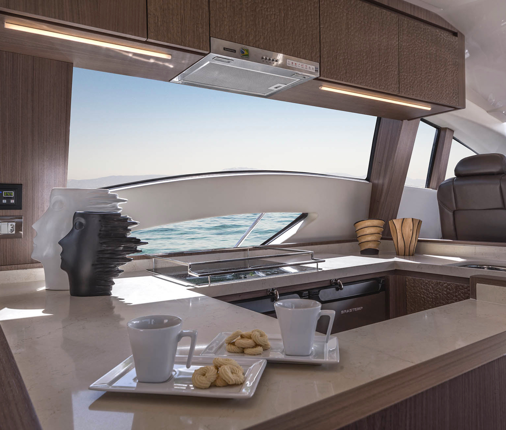 Barco 66 FLYBRIDGE Intermarine