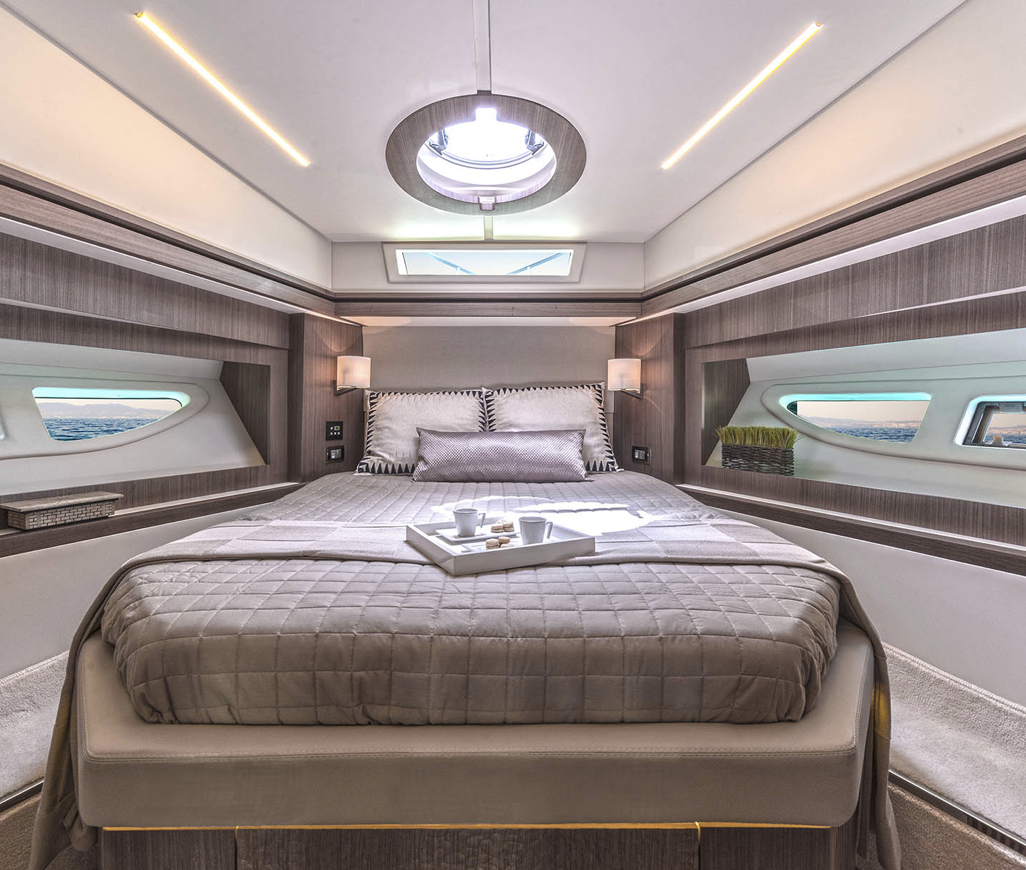 Barco 66 FLYBRIDGE Intermarine