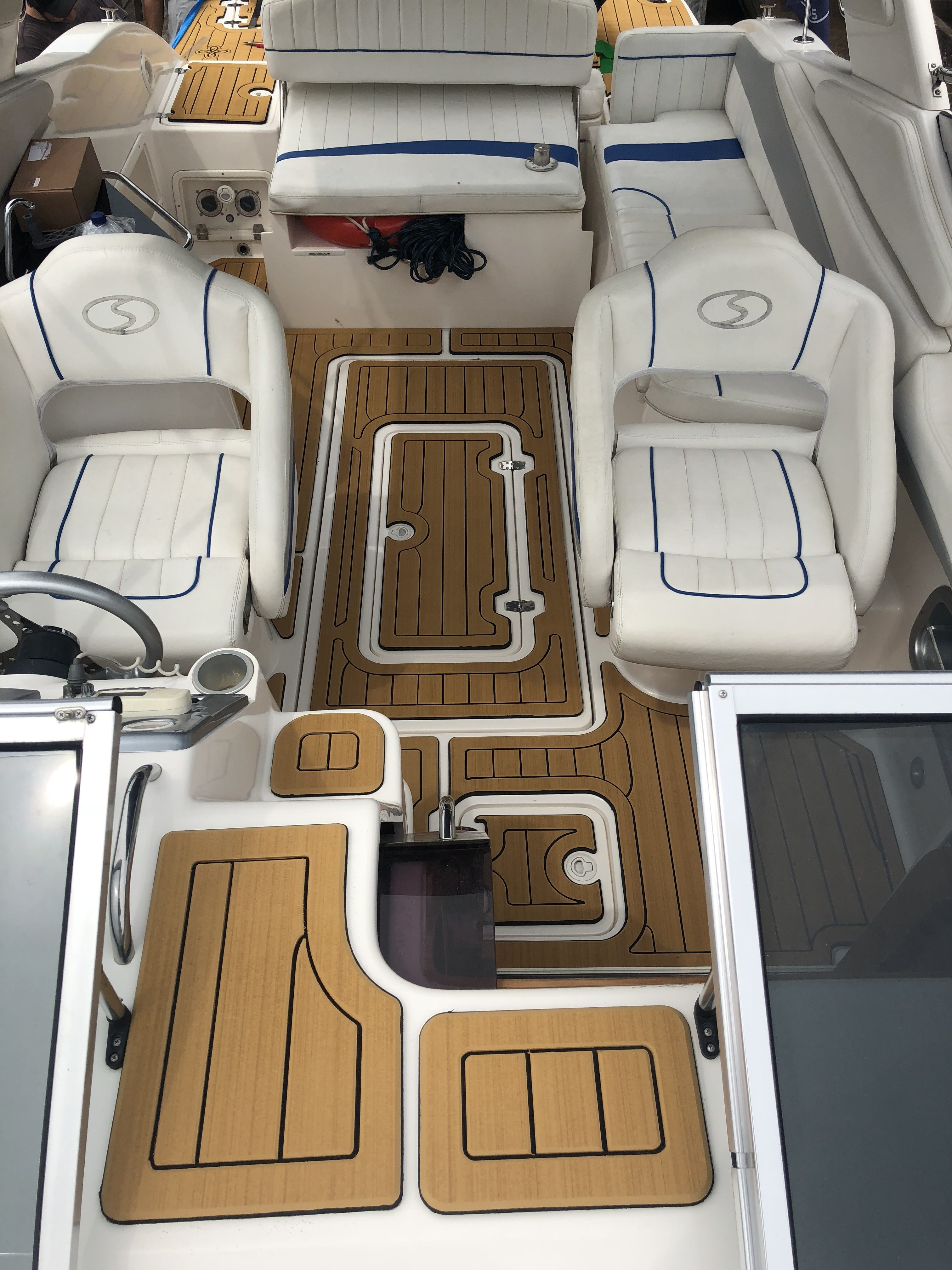 GrowDeck - Pisos náuticos